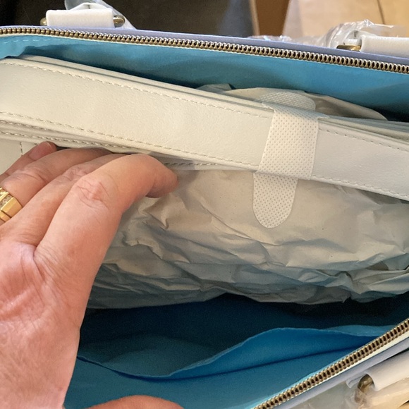 Ariel, sitting under moon satchel, lounge, fly purse - Picture 4 of 11